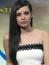 Sofia Carson