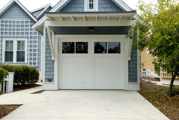 A New Garage Door Can Increase Your Curb Appeal