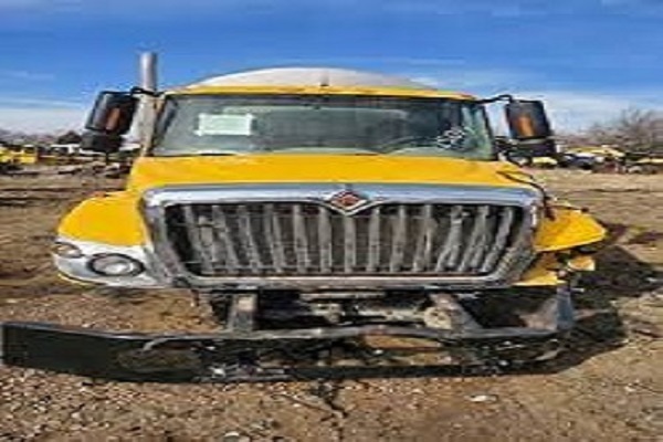 Trucks - SALVAGE TITLE, REPAIRABLE, REBUILDABLE, REBUILT VEHICLES