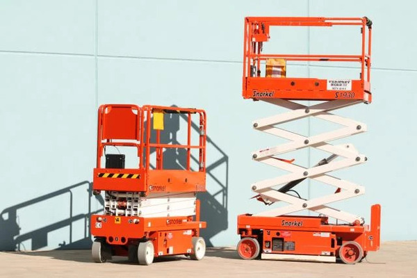 ELEVATE EFFICIENCY: OPTIMISE PROJECTS WITH SCISSOR LIFT HIRE