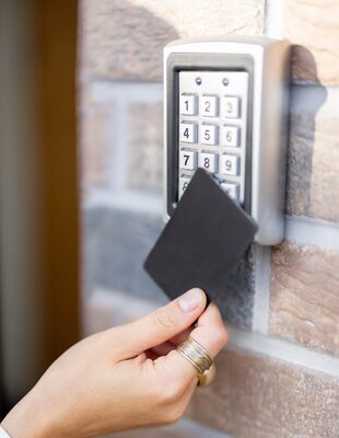 Securing Your Premises: AZ Access Control's Cutting-Edge Solutions for Comprehensive Protection