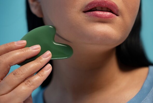 Beyond Massage: SkinFocusHub's Gua Sha Rituals for Glowing Skin