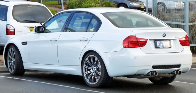 Auto-Data: Discover the E90 M3 with Automatic Transmission Specs