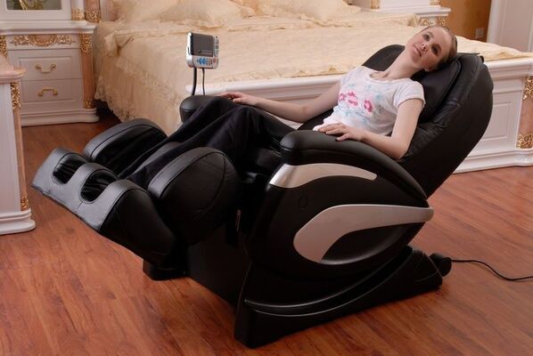 The Ultimate Guide to Massage Chairs and Everyday Luxury