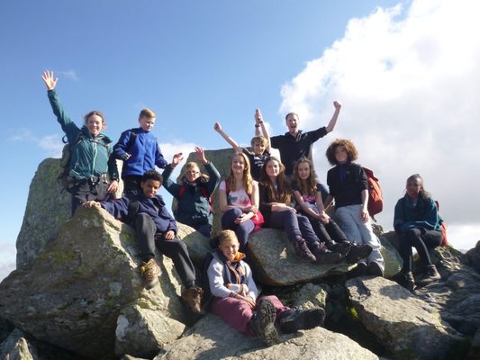 Guide to find the best centres for Outdoor education courses UK