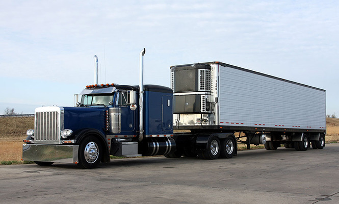 WHY SHOULD BUSINESS OWNERS UTILIZE REFRIGERATED BEVERAGE TRAILERS FOR OUTDOOR EVENTS?