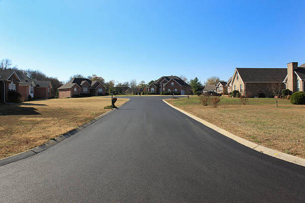 12 Tips To Improve The State Of Your Asphalt Driveway