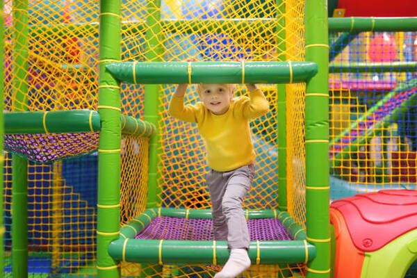 12 Tips To Minimize Injuries In Your Playground