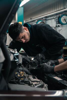 12 Signs You Need to Take Your Car to the Mechanic