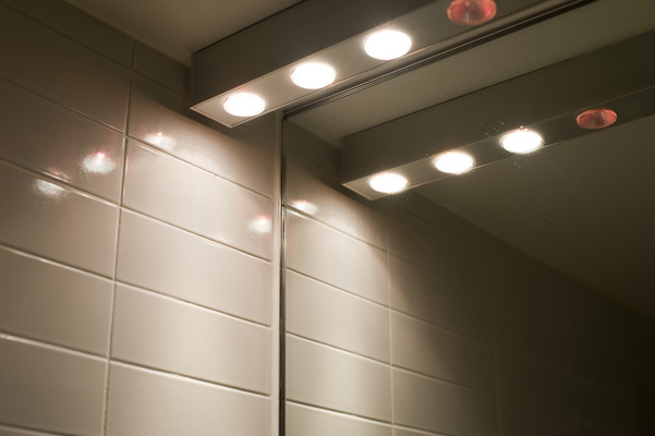 12 Tips For Improving The Lighting In Your Bathroom