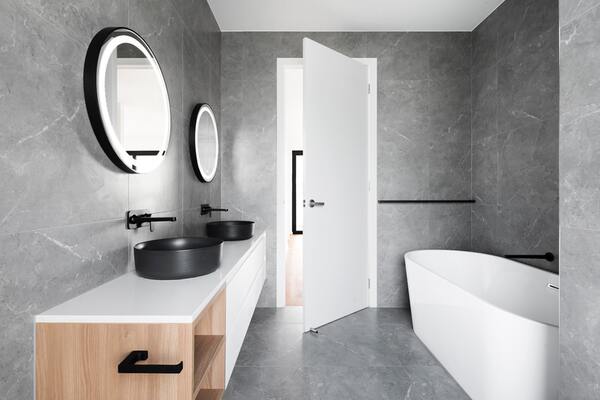 15 Common Bathroom Renovating Mistakes