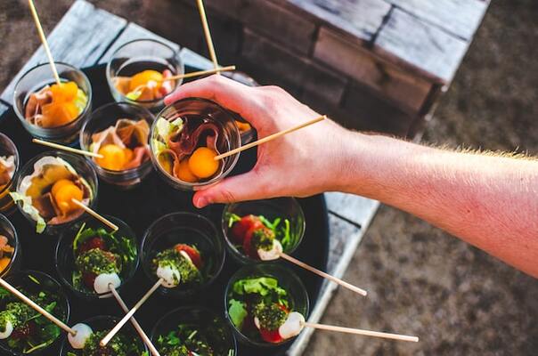 The Do’s and Don’ts When Hiring a Wedding Caterer